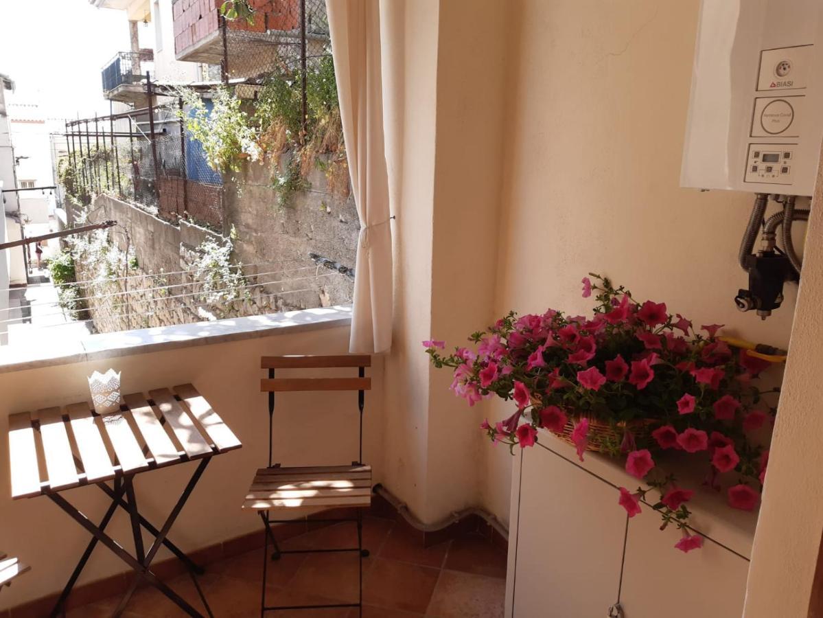 Mechome Apt Taormina Exterior photo