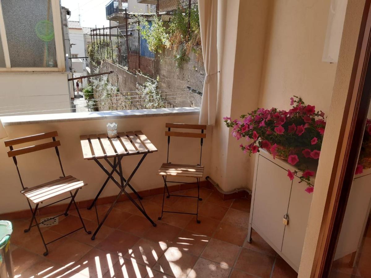 Mechome Apt Taormina Exterior photo